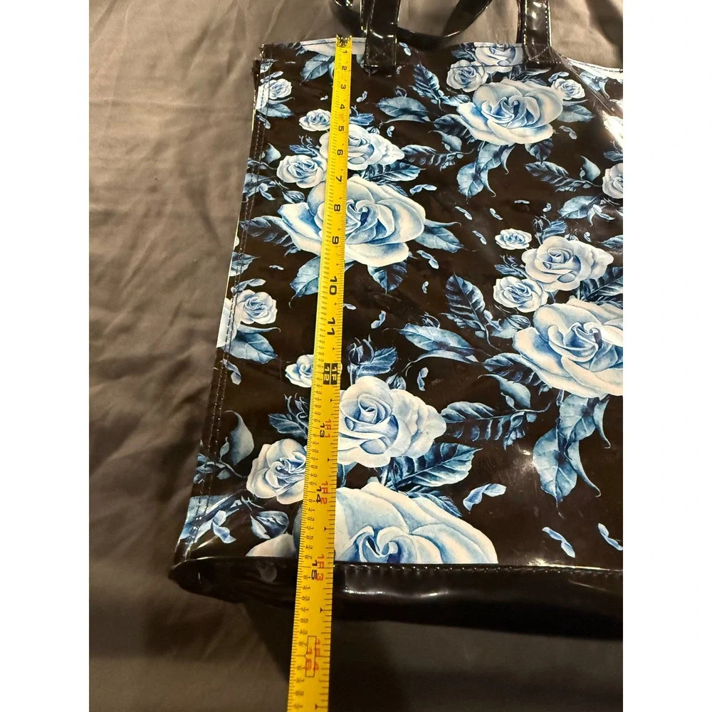 N/A floral insulated
